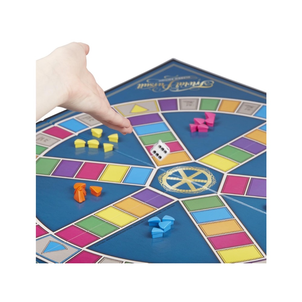 Trivial Pursuit Classic Edition Board Game for Adults and Teens Ages 16‎ and Up